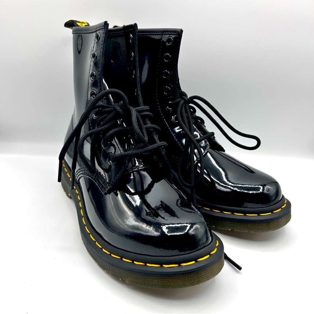 Dr. AirWair Martens Women's Black Patent 11821 Boots | Size 7